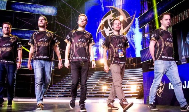 据接近球员 据接近球员